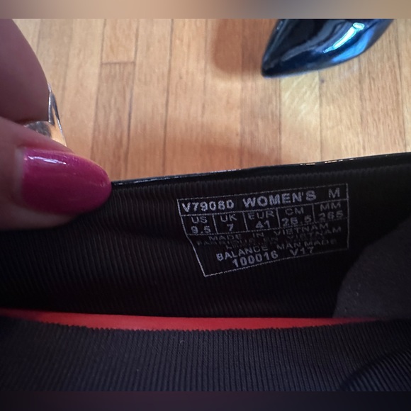 Rockport Black Patent Leather Pointed Toe Ballet Flats, Size 9.5 - Picture 2 of 5